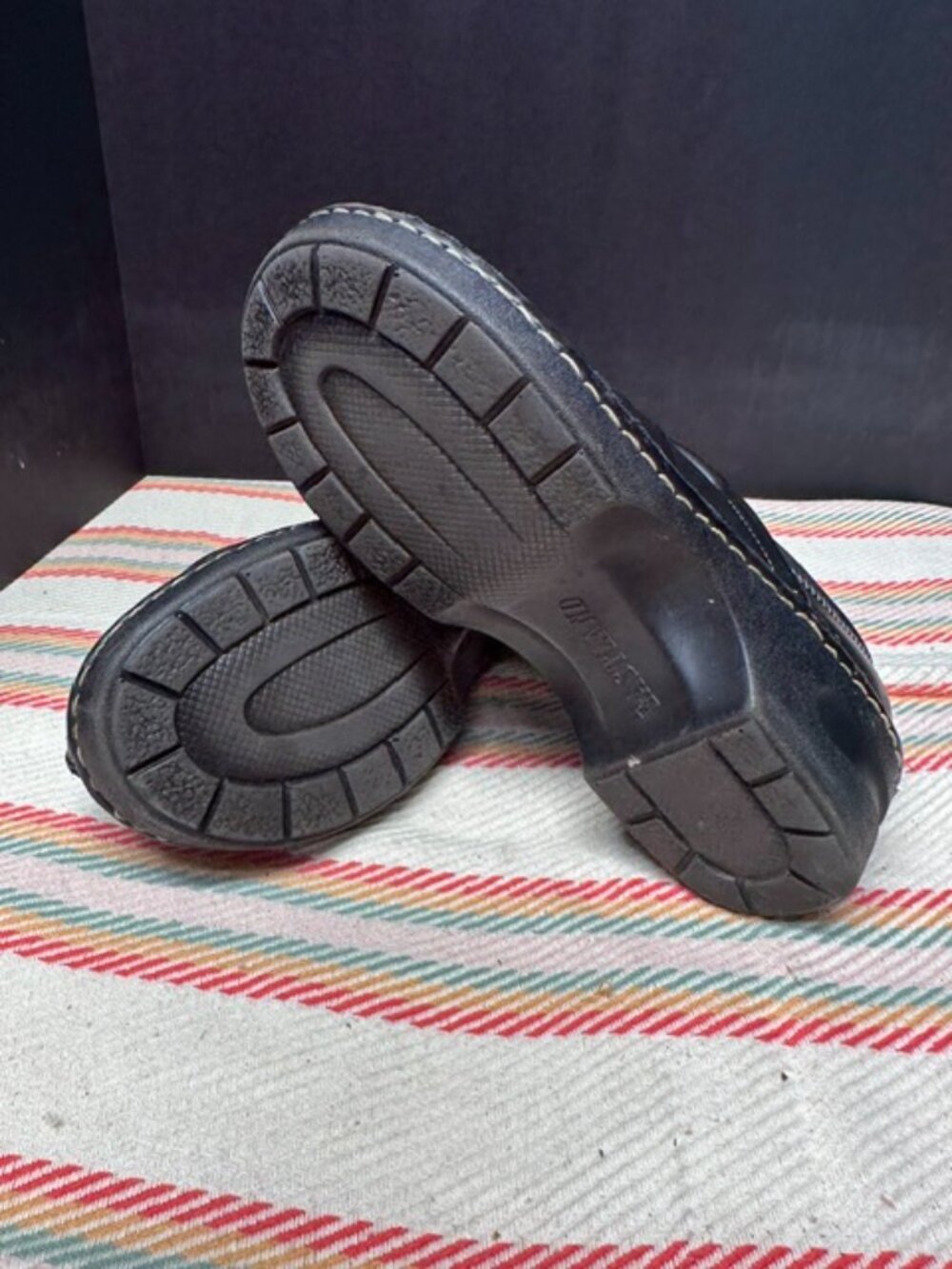 Eastland Kelsey Clogs Woman's Size 8.5 - Picture 6 of 12